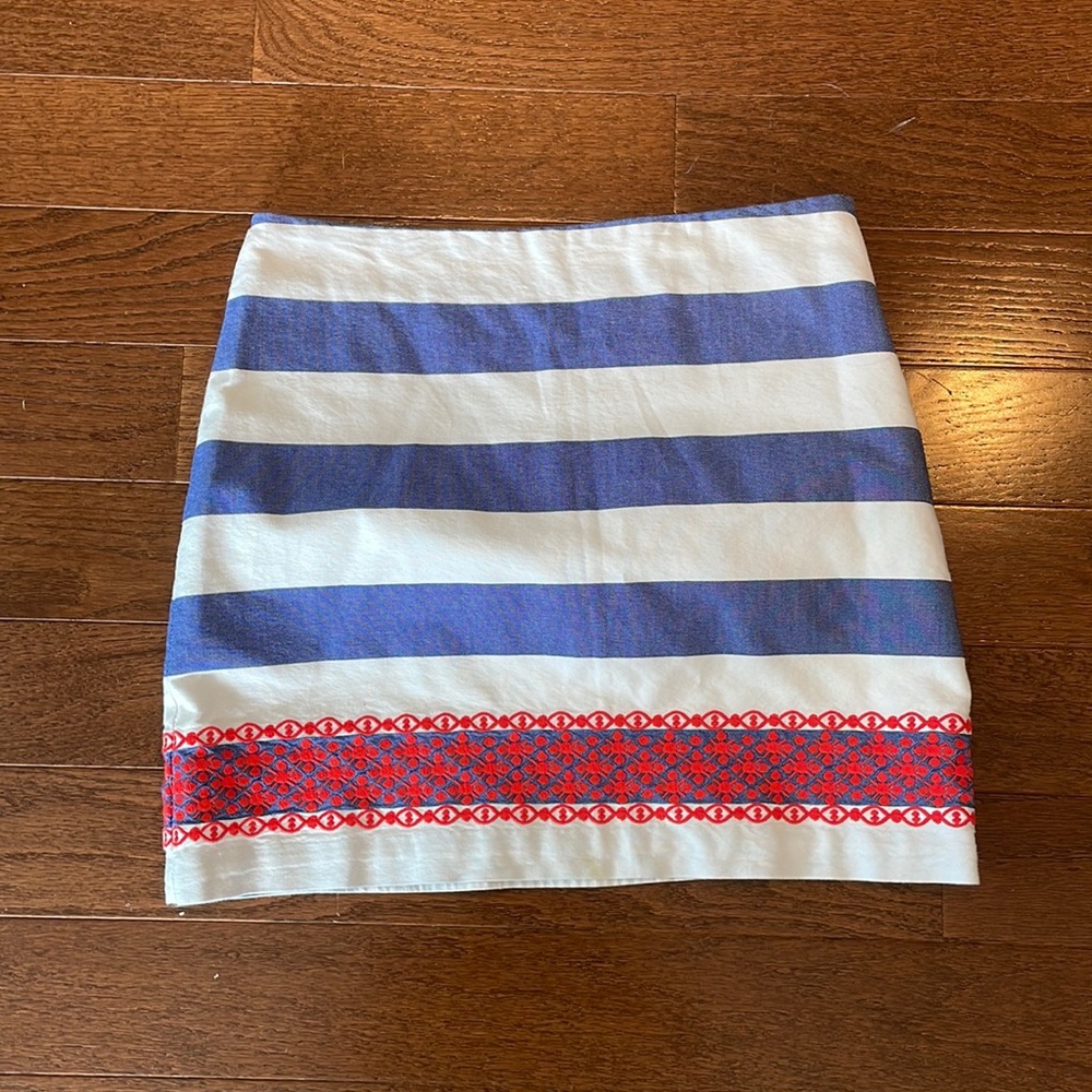 Vineyard Vines skirt